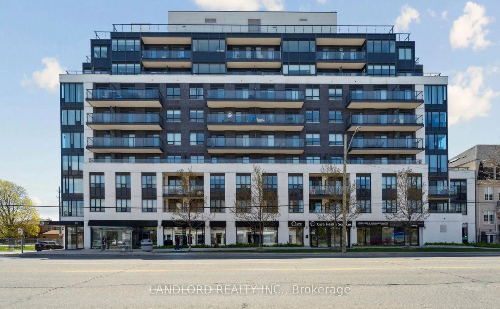 741-sheppard-avenue-w-toronto-ontario-c12416918