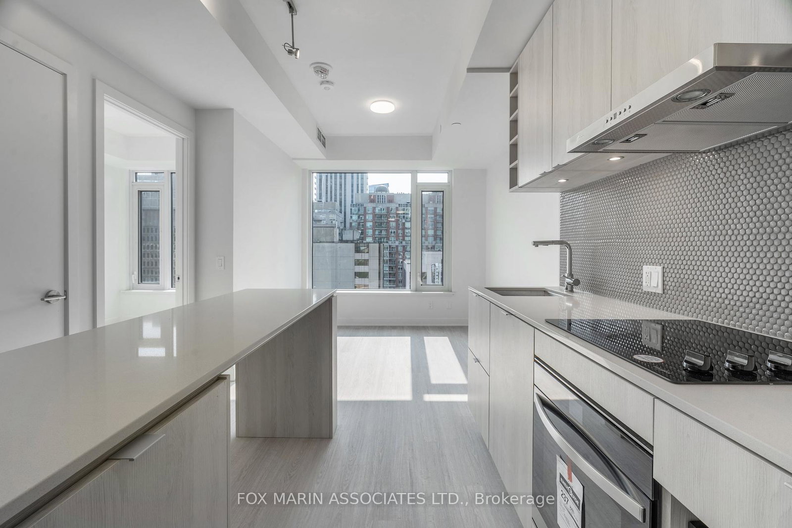 11-yorkville-avenue-toronto-ontario-c12417016