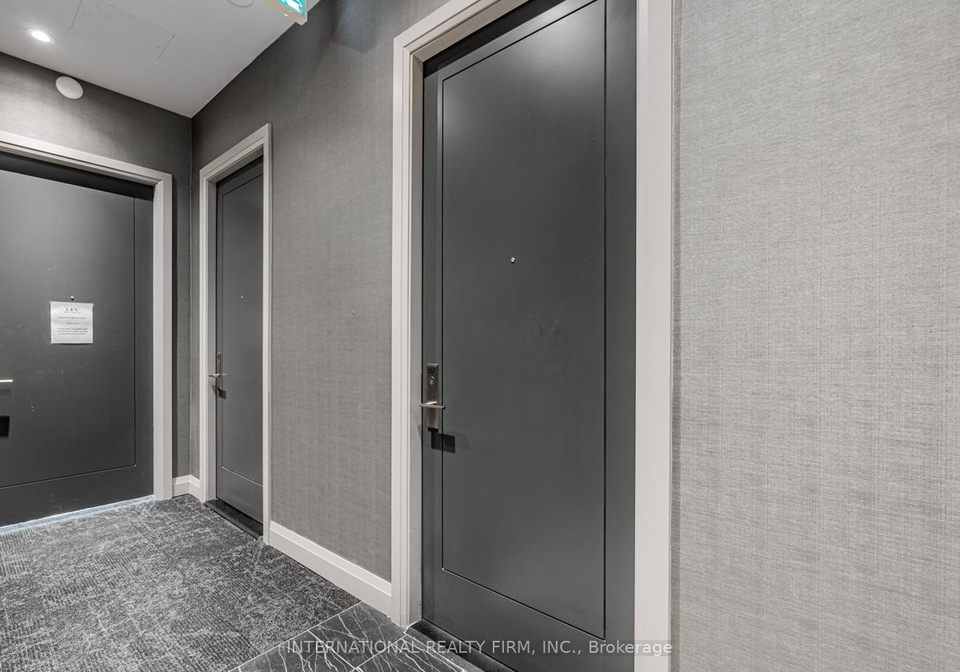 33-w-frederick-todd-way-w-east-york-ontario-c12417415