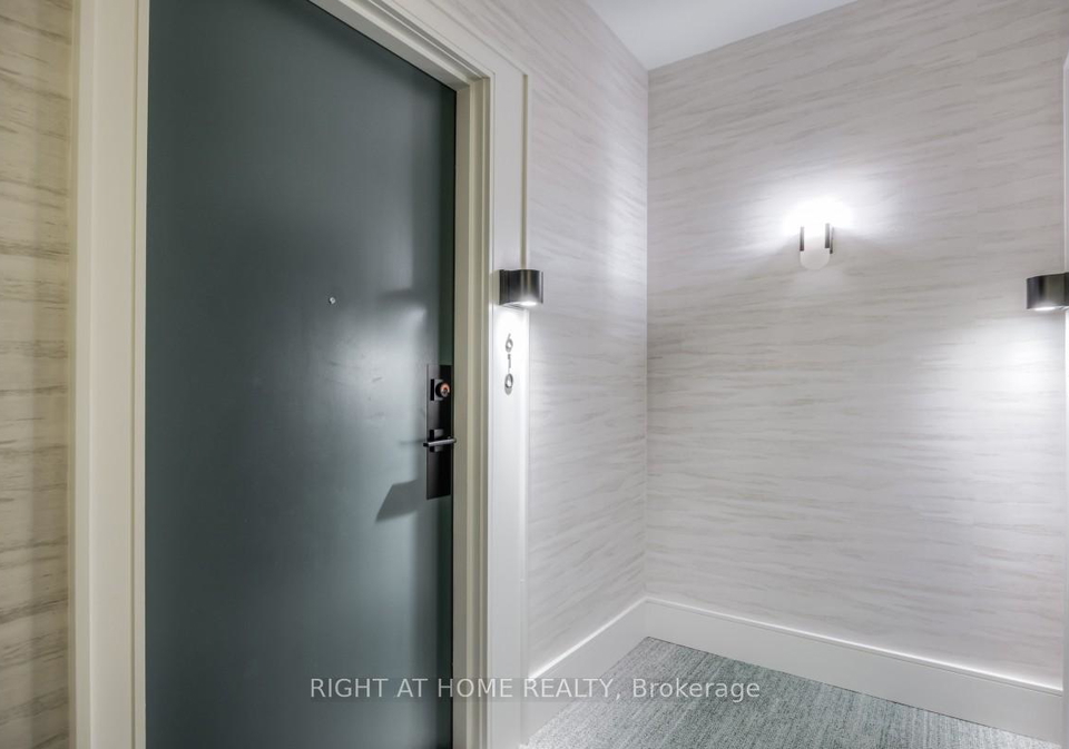 18-holmes-avenue-north-york-ontario-c12417599
