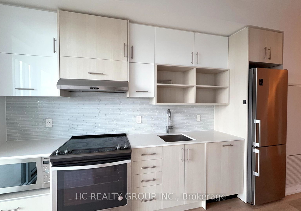 150-fairview-mall-drive-north-york-ontario-c12417704