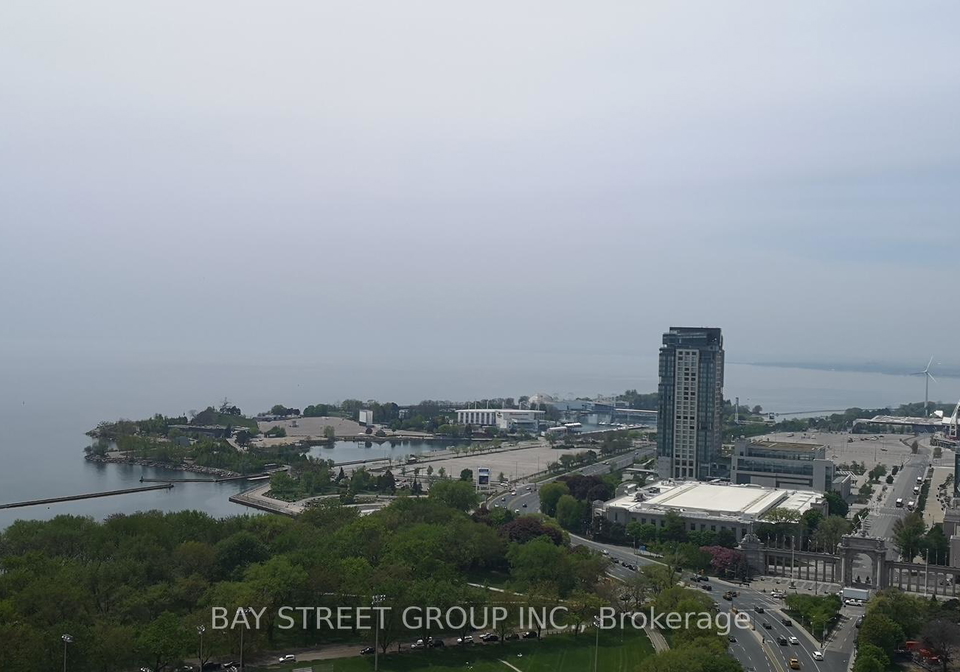 215-fort-york-boulevard-toronto-ontario-c12417866