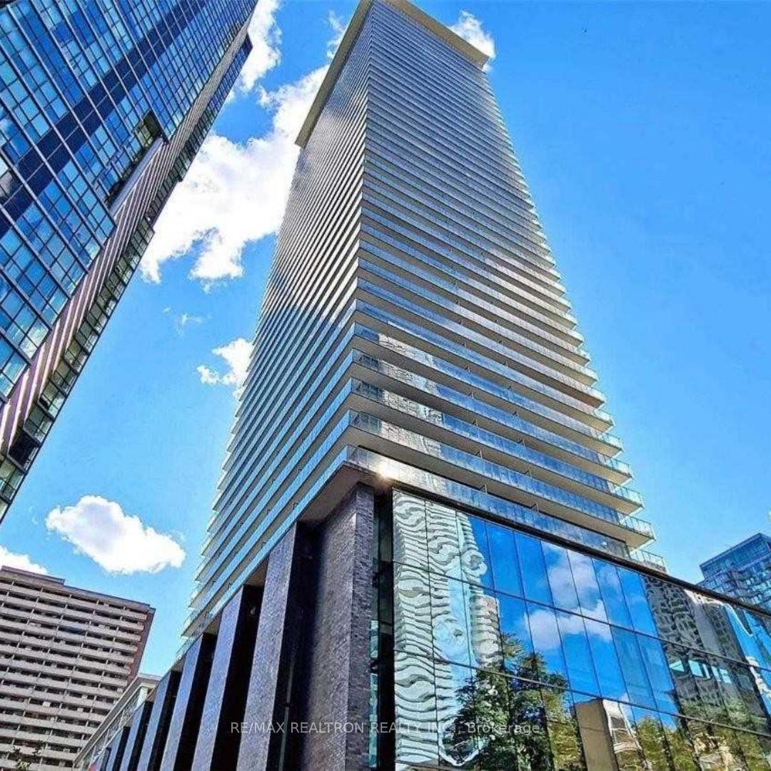33-charles-street-e-toronto-ontario-c12417874