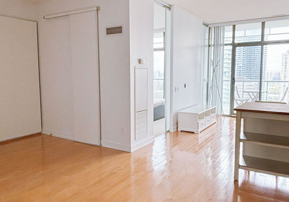 33-charles-street-e-toronto-ontario-c12417874