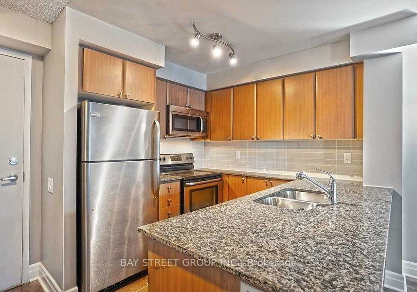 525-wilson-avenue-toronto-ontario-c12418096