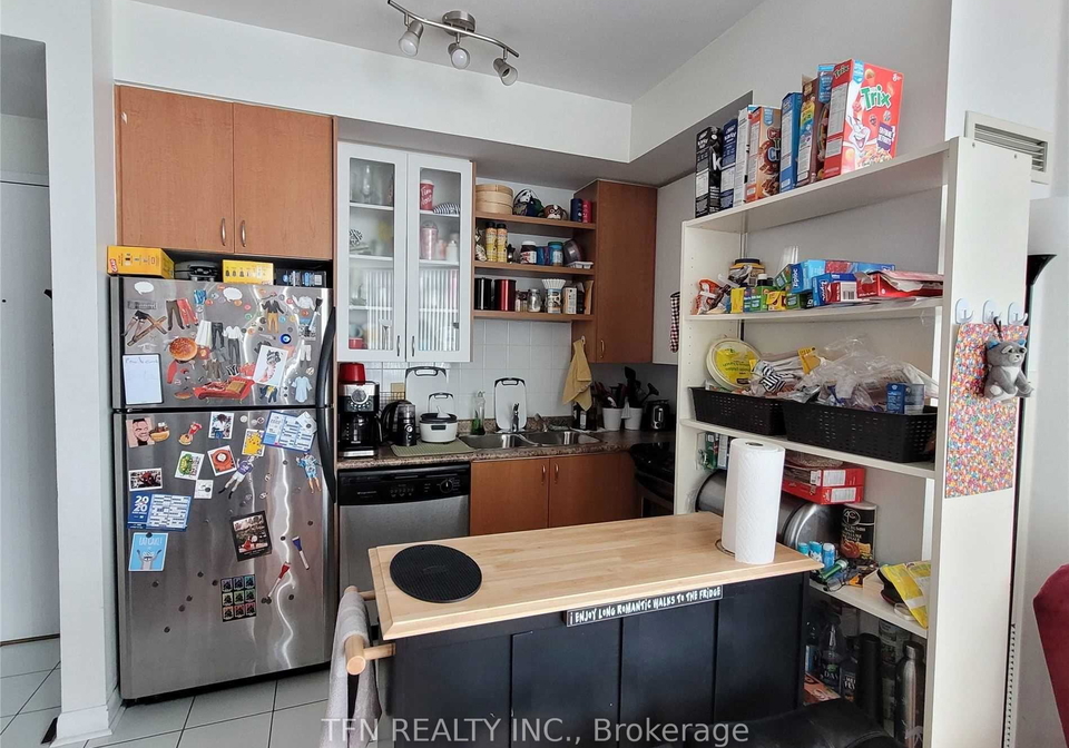 600-fleet-street-toronto-ontario-c12418147
