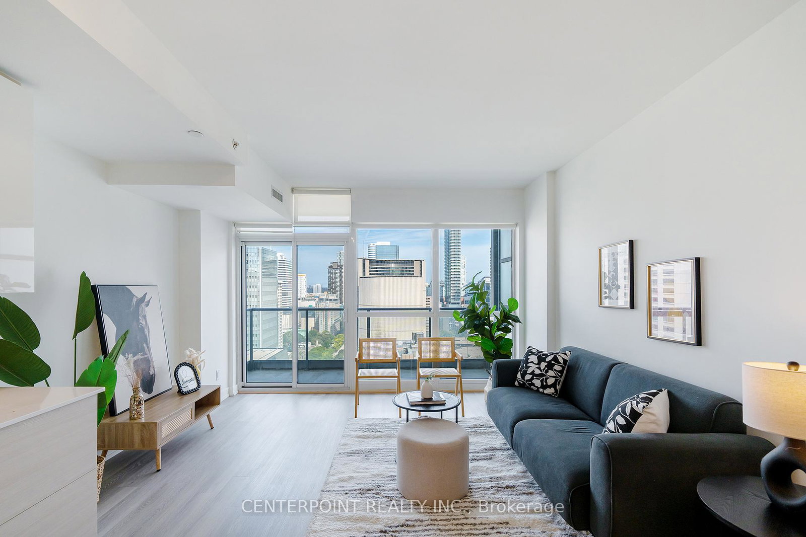 210-simcoe-street-toronto-ontario-c12418242