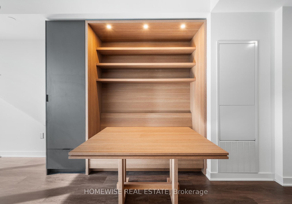 55-charles-street-e-toronto-ontario-c12418572