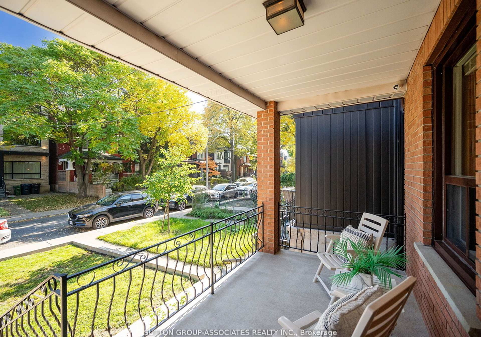 696-crawford-street-toronto-ontario-c12418650