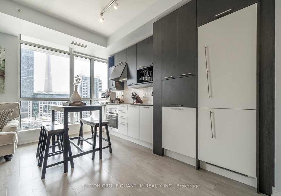 30-nelson-street-toronto-ontario-c12418659