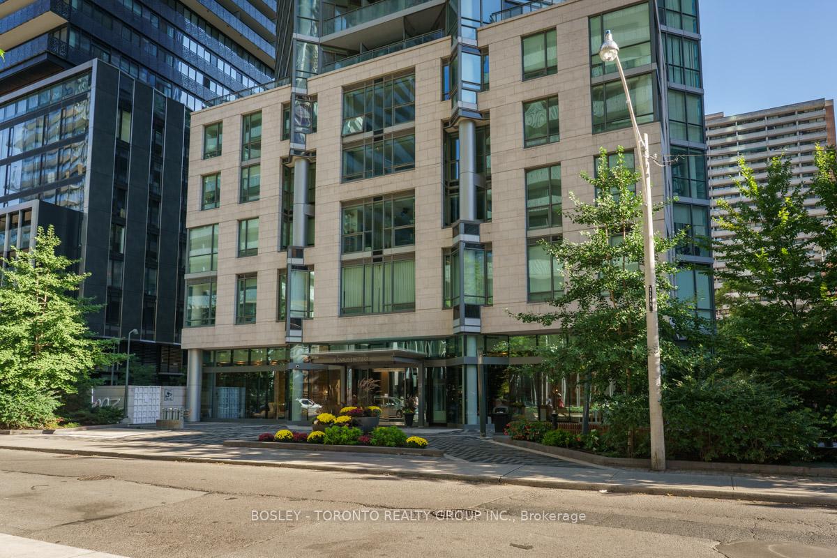 45-charles-street-e-toronto-ontario-c12418714