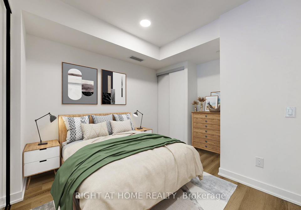 5-lakeview-avenue-toronto-ontario-c12418981
