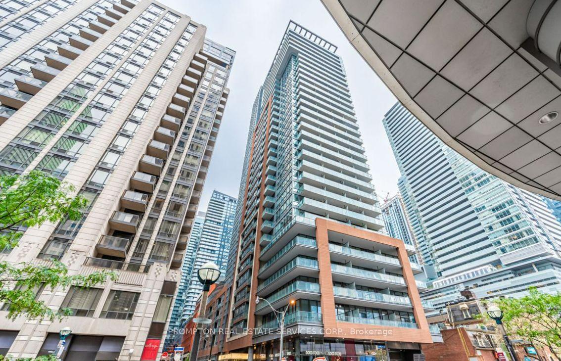 8-mercer-street-toronto-ontario-c12419016
