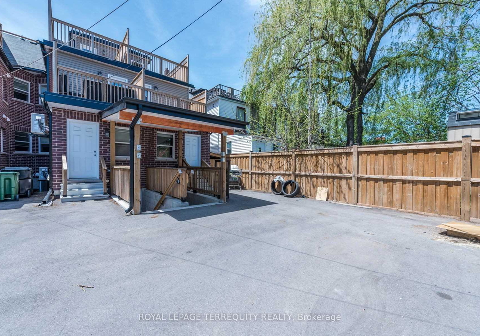 637-lansdowne-avenue-toronto-ontario-c12419853