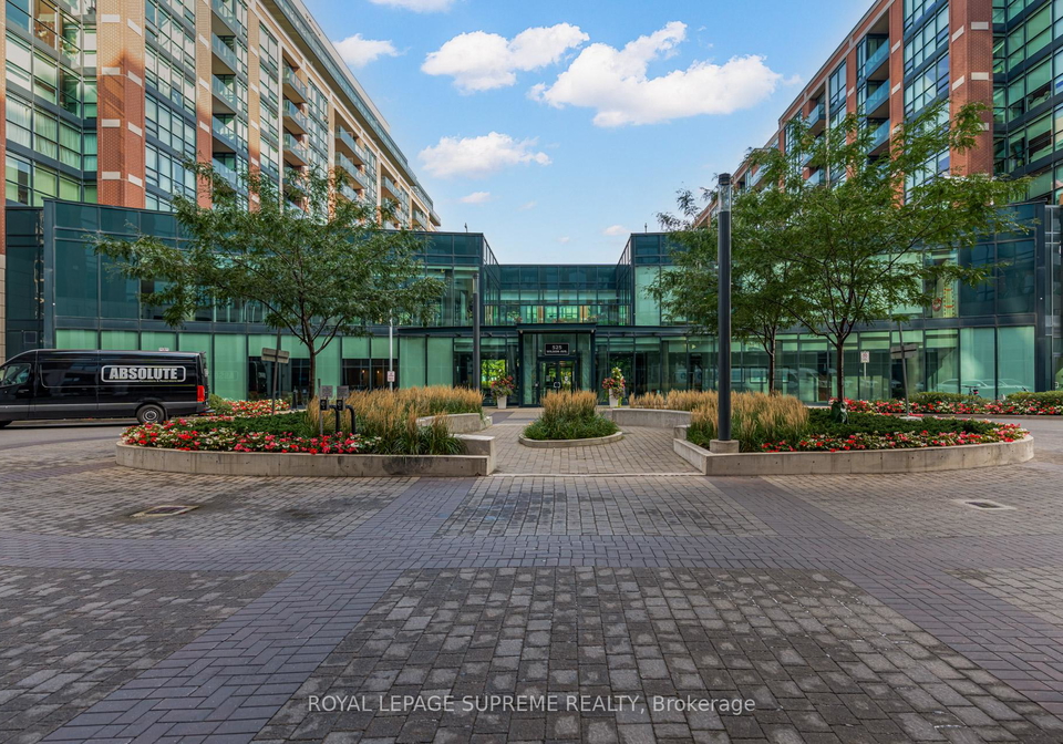 525-wilson-avenue-toronto-ontario-c12419952