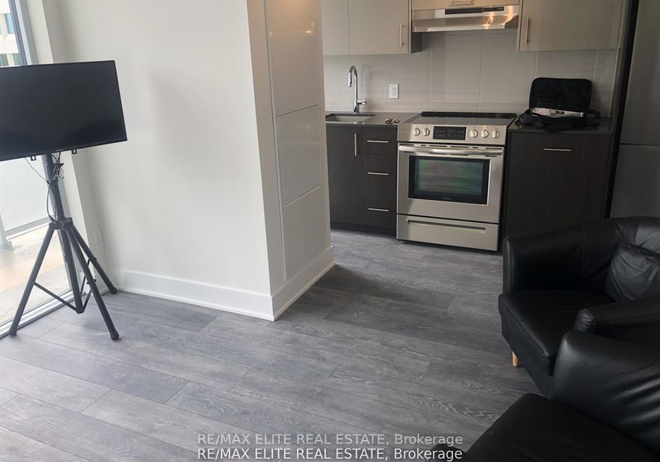 188-fairview-mall-drive-north-york-ontario-c12420148