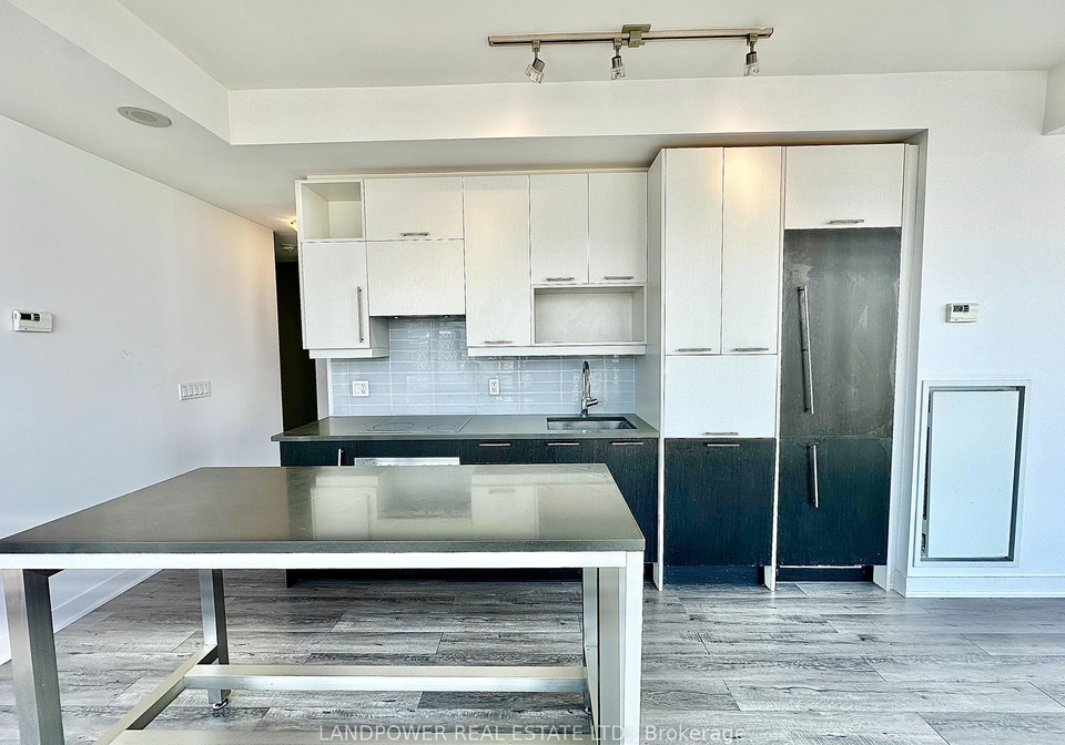 30-nelson-street-toronto-ontario-c12420431