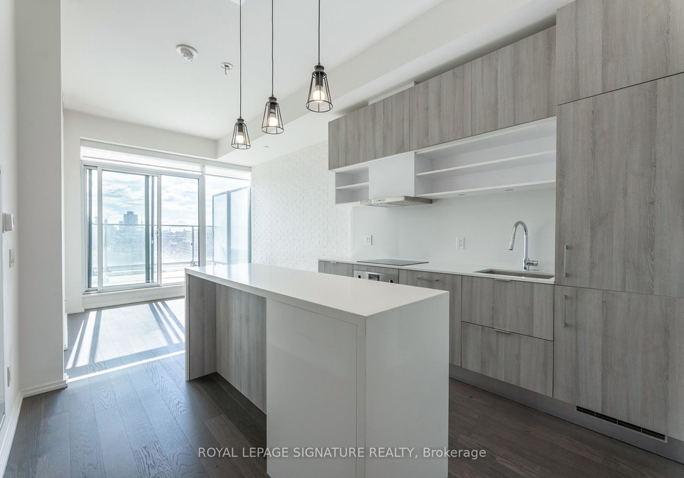 8-hillsdale-avenue-e-toronto-ontario-c12420447