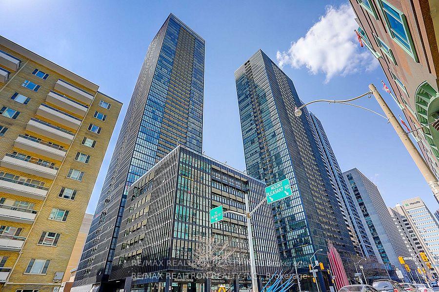 101-charles-street-e-toronto-ontario-c12420471