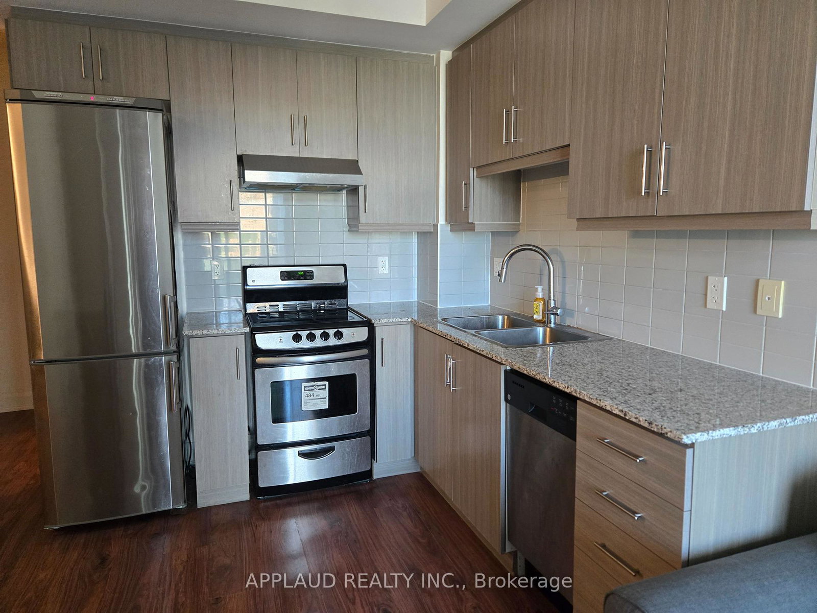 68-canterbury-place-toronto-ontario-c12420626