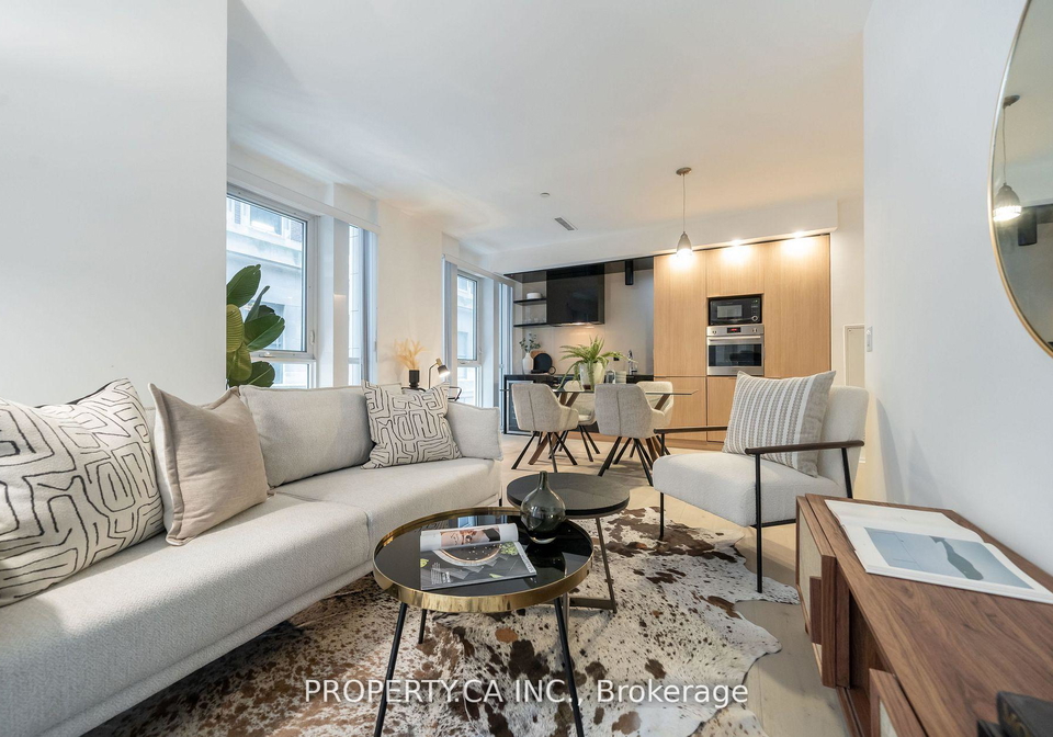 70-temperance-street-toronto-ontario-c12420932