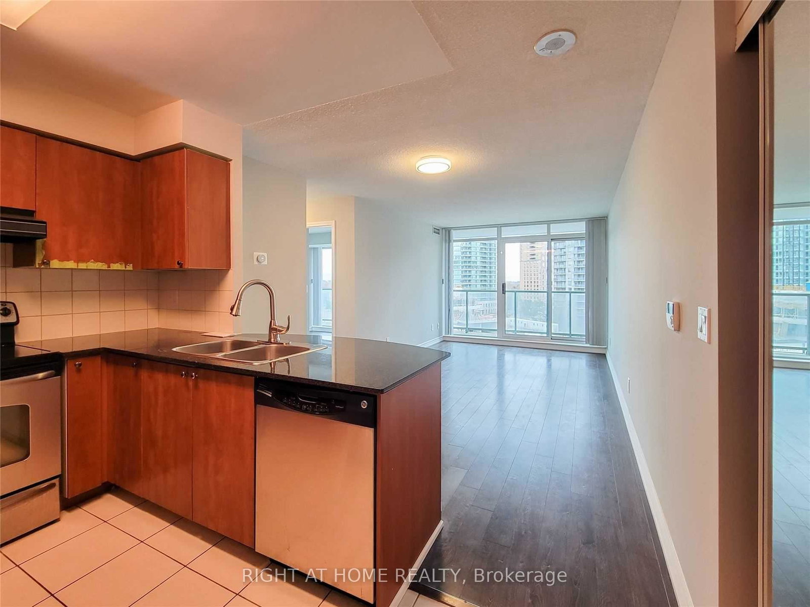 5500-yonge-street-toronto-ontario-c12421068