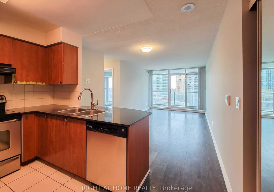 5500-yonge-street-toronto-ontario-c12421068