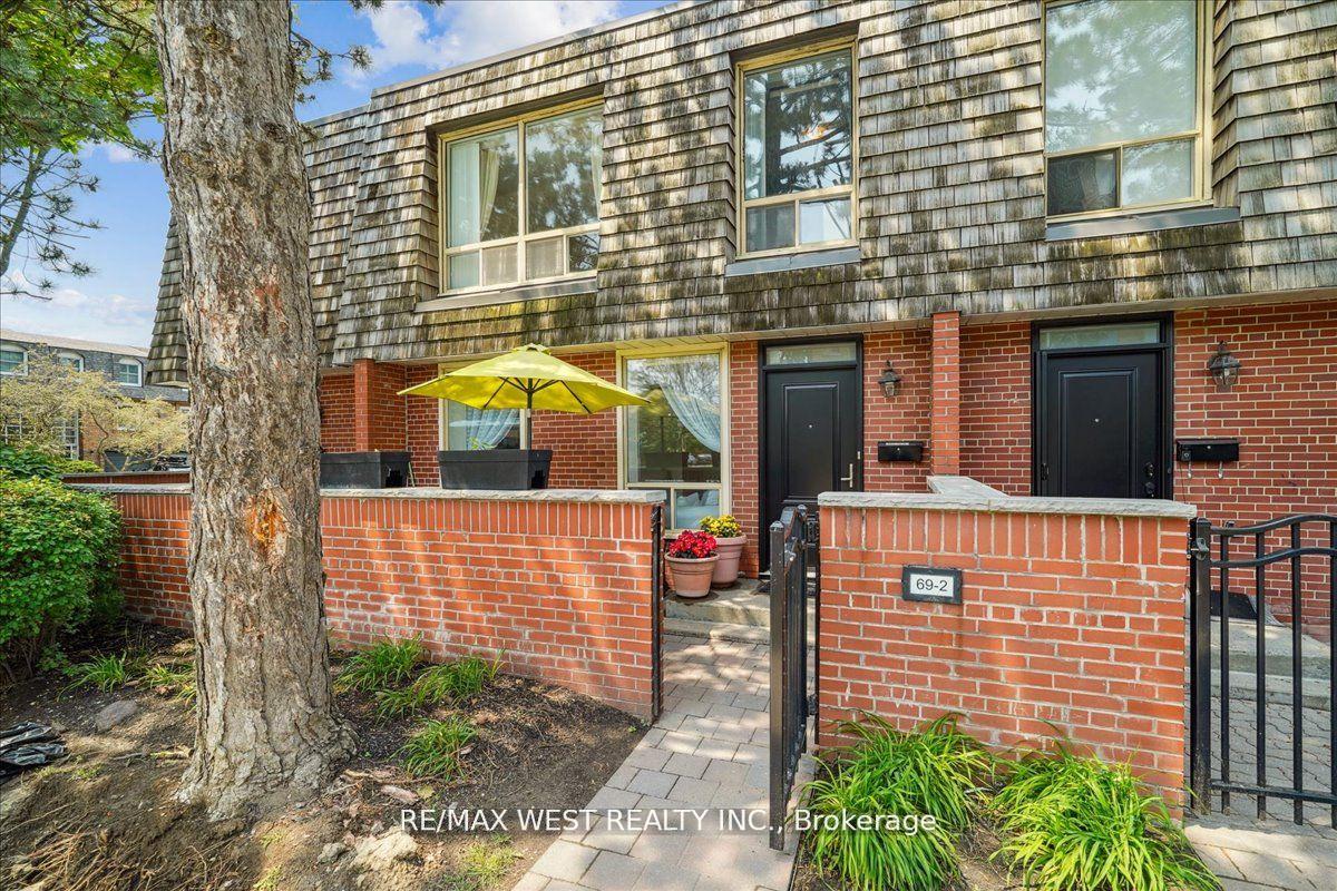 69-upper-canada-drive-north-york-ontario-c12421507