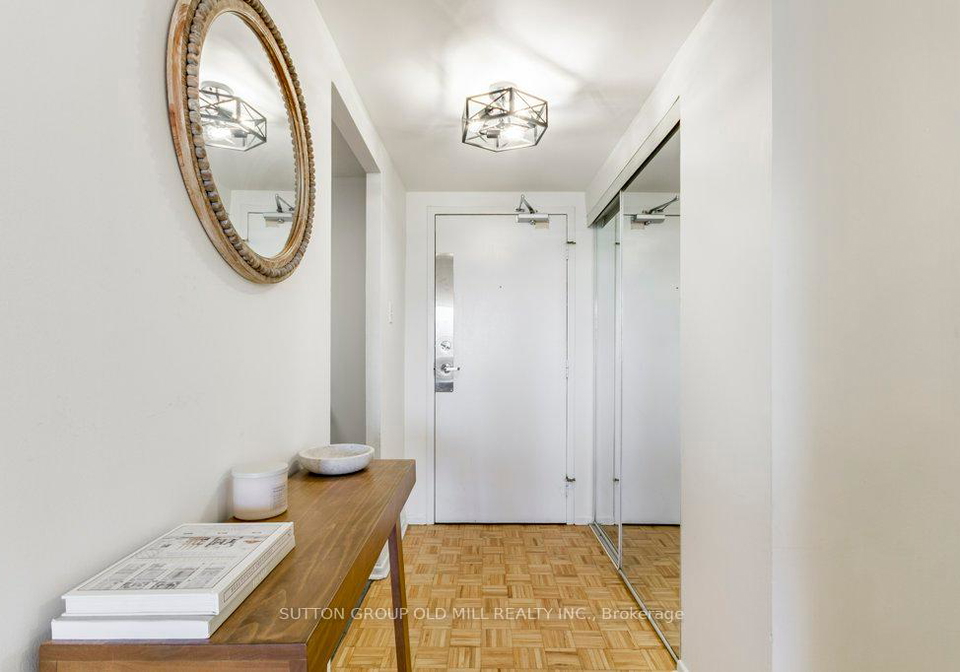 25-sunrise-avenue-north-york-ontario-c12421573