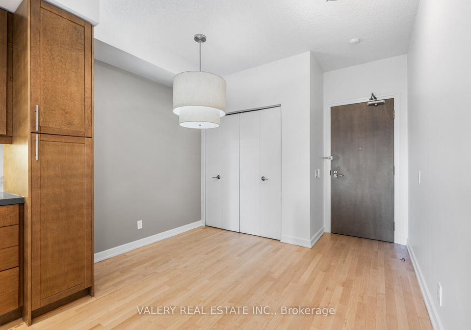61-yorkville-avenue-toronto-ontario-c12422250