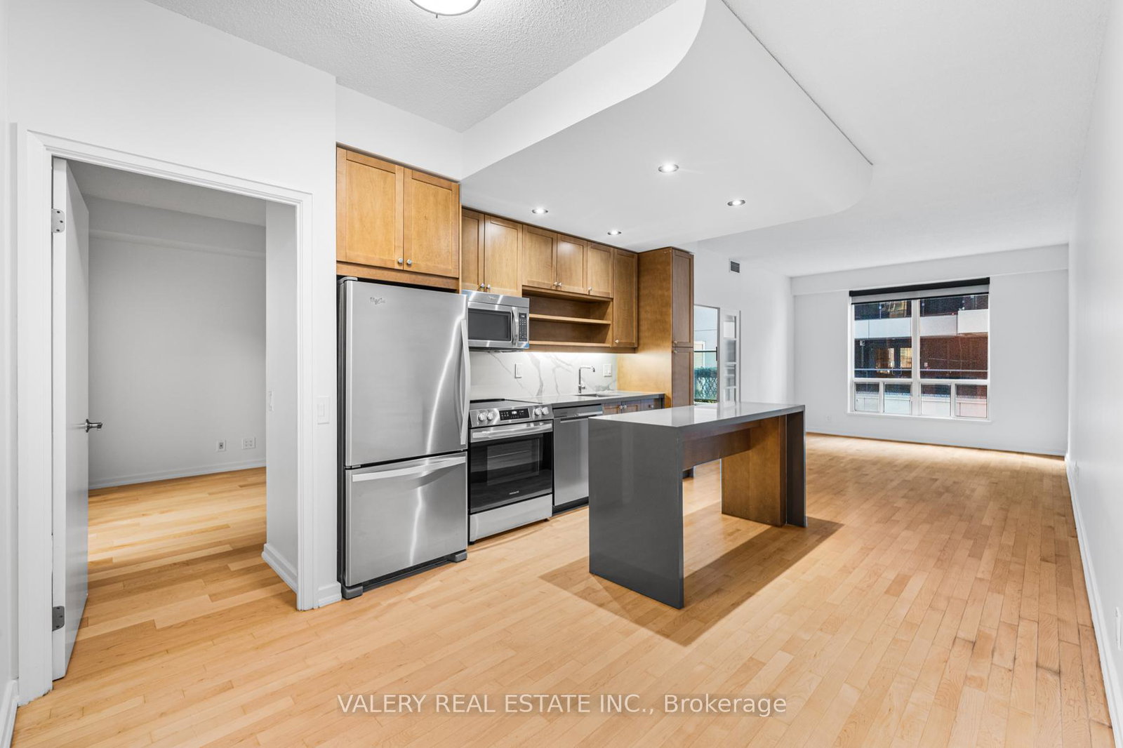 61-yorkville-avenue-toronto-ontario-c12422312