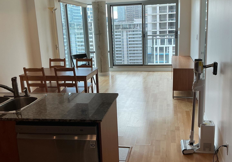 22-wellesley-street-toronto-ontario-c12422511