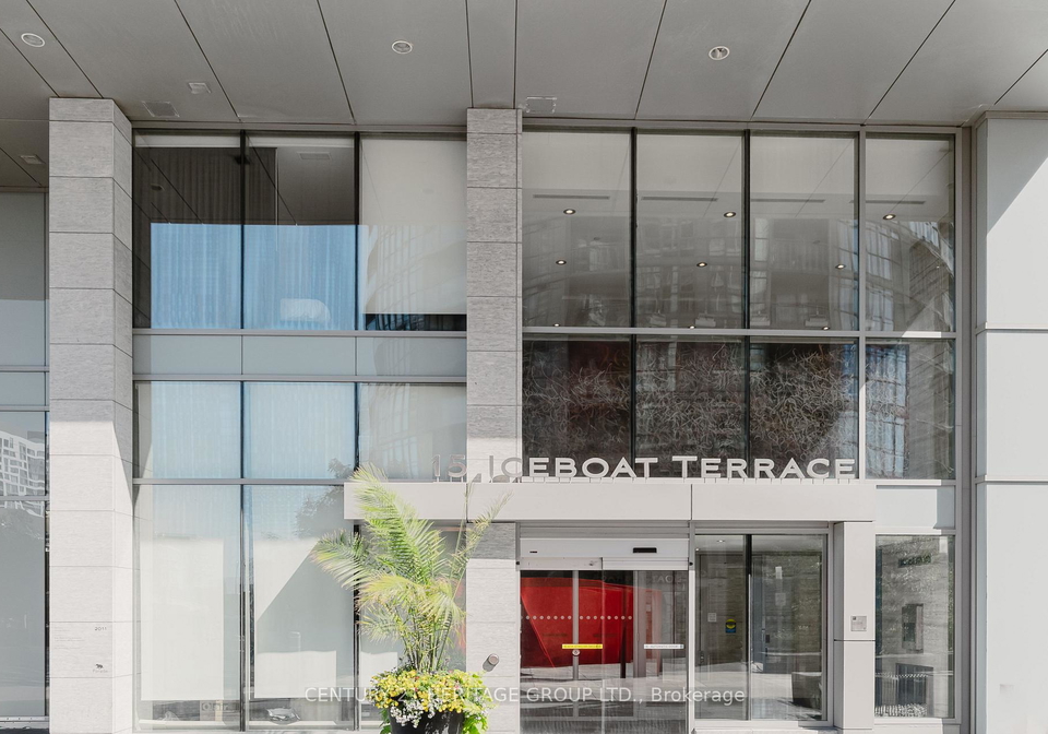 15-iceboat-terrace-toronto-ontario-c12422600