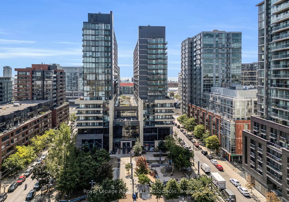 36-lisgar-street-toronto-ontario-c12422662