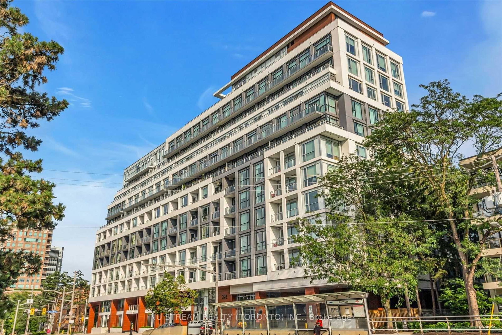 223-st-clair-avenue-w-toronto-ontario-c12422788