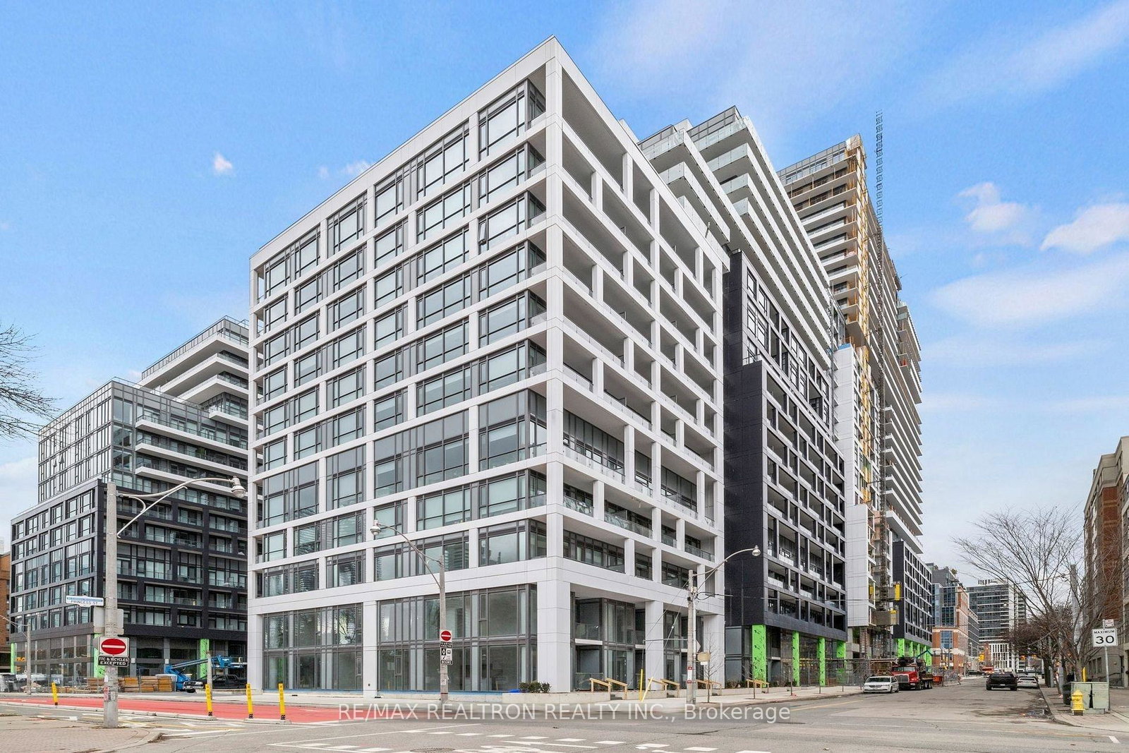 60-princess-street-toronto-ontario-c12422891