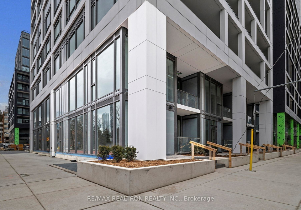60-princess-street-toronto-ontario-c12422891