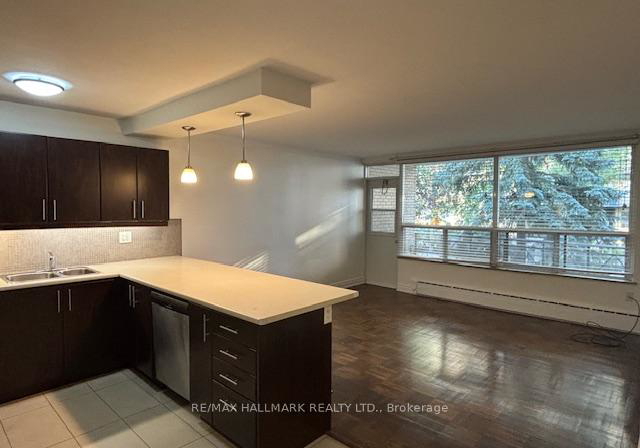 134-lawton-boulevard-toronto-ontario-c12423404