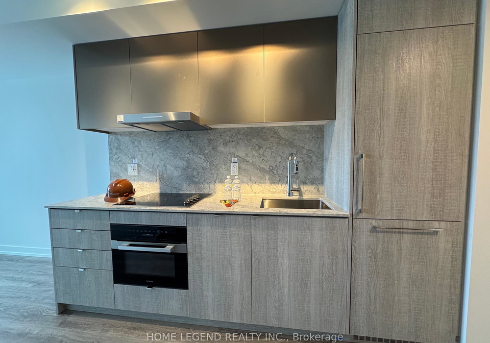 771-yonge-street-toronto-ontario-c12423704