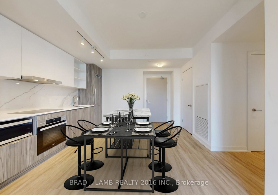 55-cooper-street-toronto-ontario-c12423931