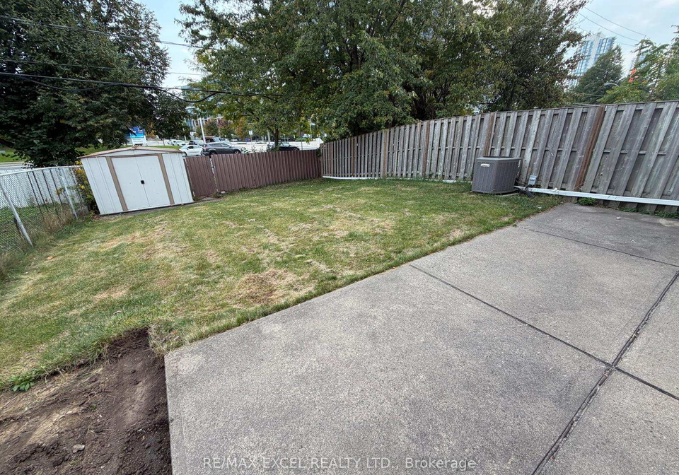 53-hickorynut-drive-north-york-ontario-c12424142