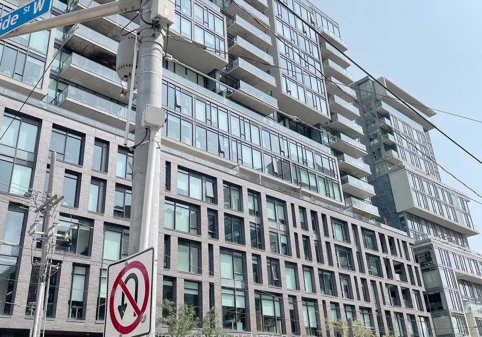 111-bathurst-street-toronto-ontario-c12424189