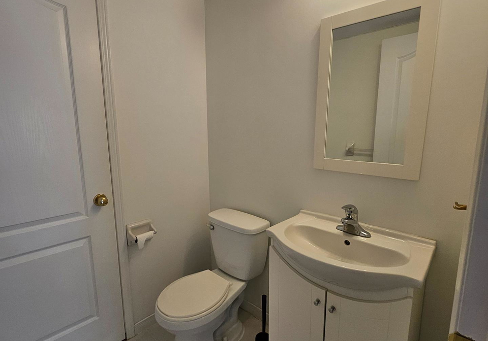 108-finch-avenue-w-toronto-ontario-c12424347
