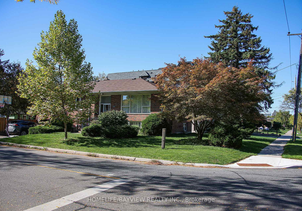 393-patricia-avenue-toronto-ontario-c12424451
