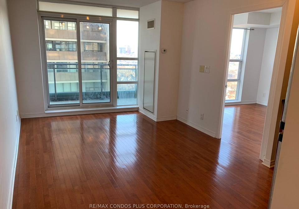 736-spadina-avenue-toronto-ontario-c12424453