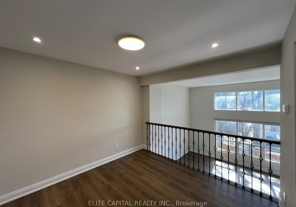 15-jenny-wren-way-north-york-ontario-c12424854