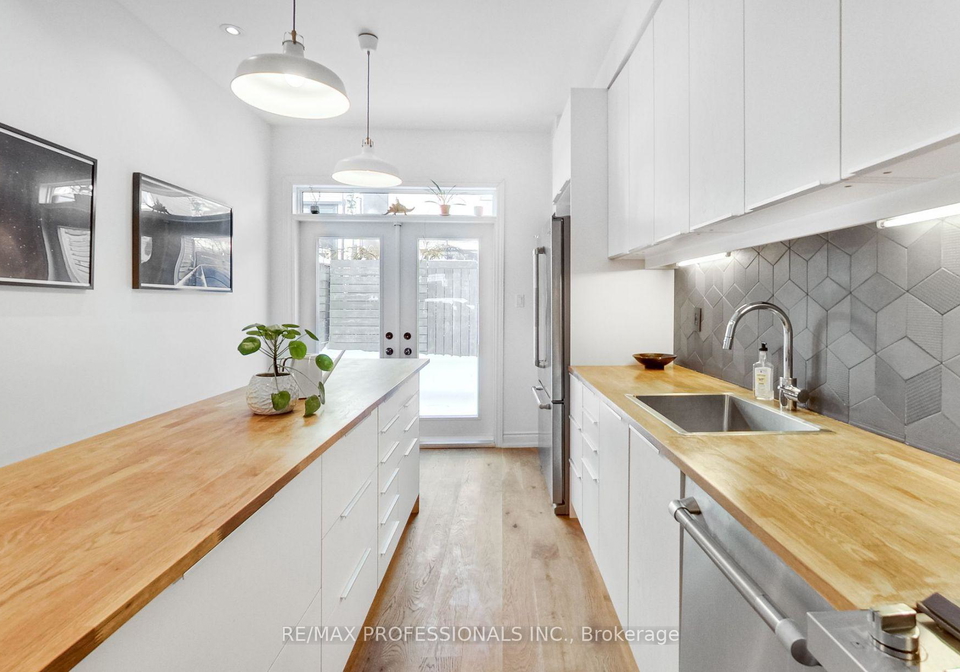 141-claremont-street-e-toronto-ontario-c12424956