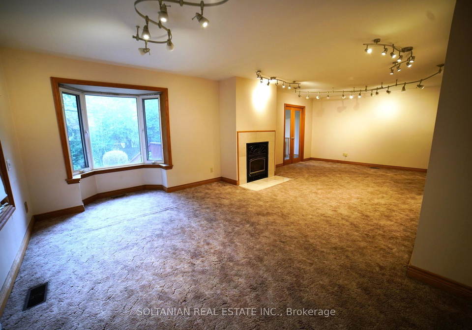 232-finch-avenue-w-toronto-ontario-c12424983