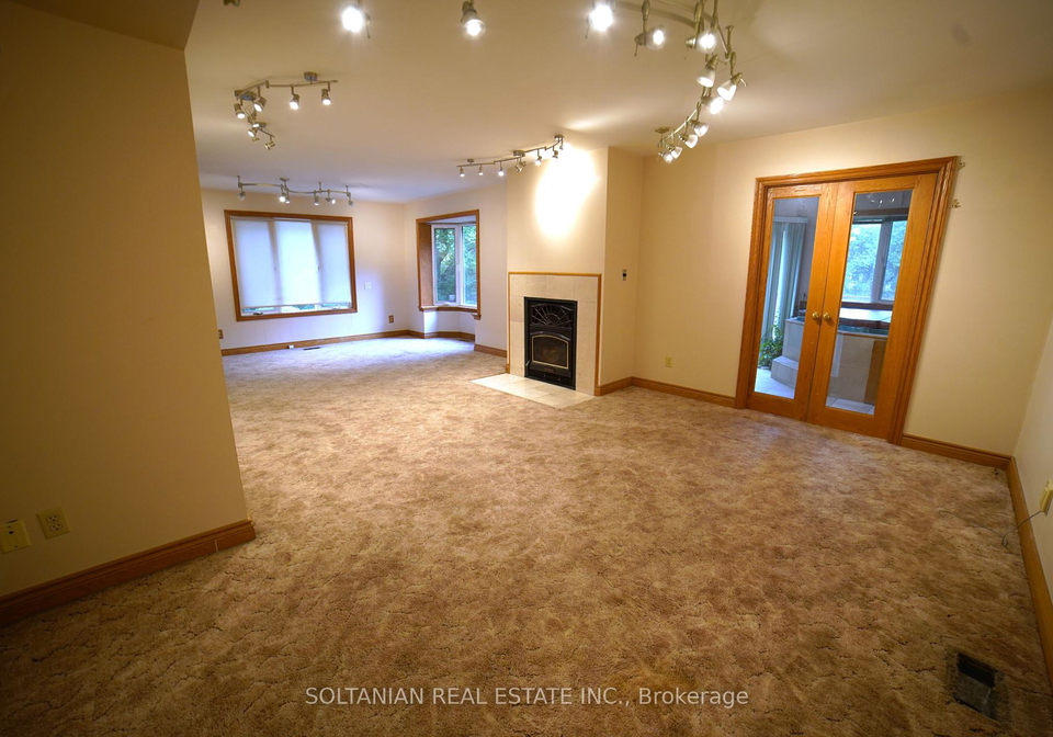 232-finch-avenue-w-toronto-ontario-c12424983