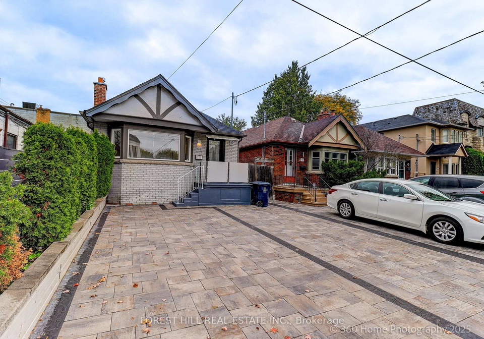 194-roe-avenue-toronto-ontario-c12425054